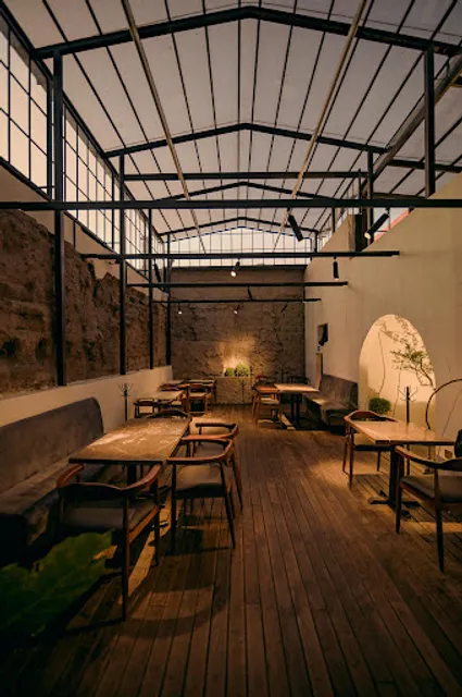 Valiente Kitchen Bar