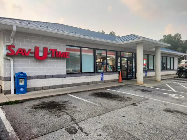 Sav-U-Time Travel Plaza