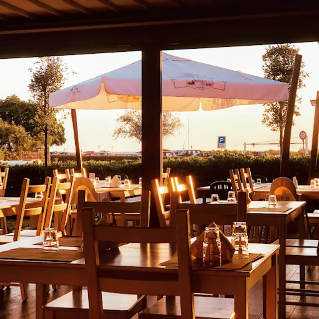 Bar Pizzeria La Torre Di Piras Cristina