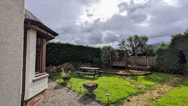 Highland Stays - Rushfield House