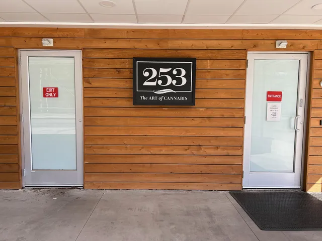 253 Farmacy Weed Dispensary Amherst