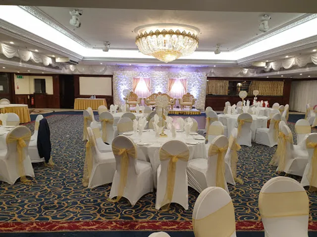 Clay Oven Banqueting Suites and Catering | Asian & Indian Wedding Caterers in London | Wedding Venue | Corporate Events
