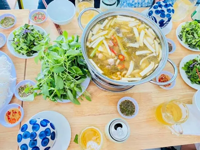 Lẩu Gà Lá É - Chi Nhánh Tao Ngộ 2 Đà Lạt