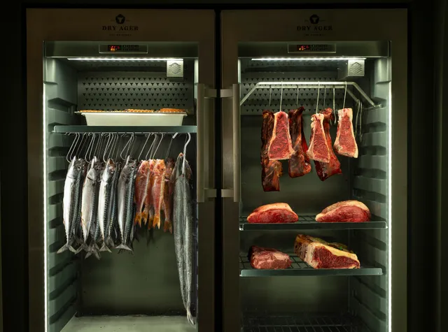 LA OFICINA DE CARITO Y GERMÁN