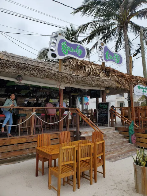 Sandy Toes Beach Bar & Grill