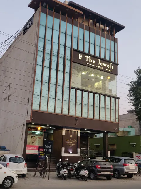 The Jewel's Hotel