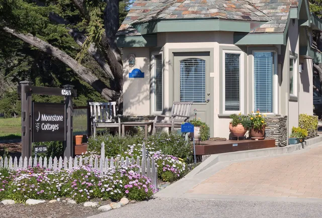 Moonstone Cottages