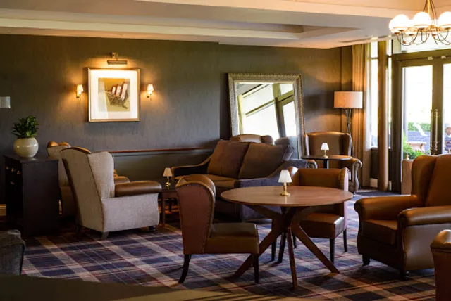 The Clubhouse Kitchen & Bar