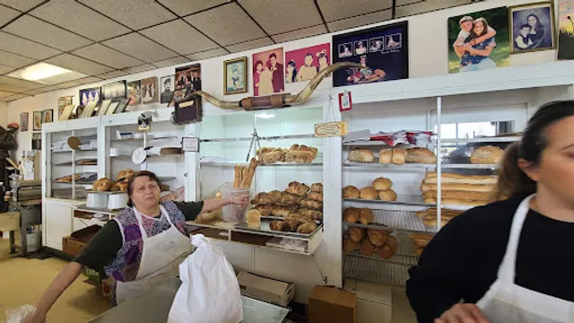 Vesuvio Bakery & Deli