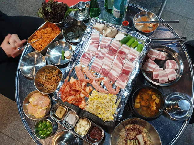 애막골빙삼 냉동삼겹살 맛집