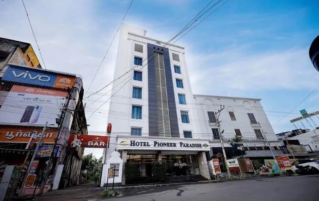 Hotel Pioneer Paradise