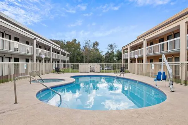 Quality Inn Kingsland