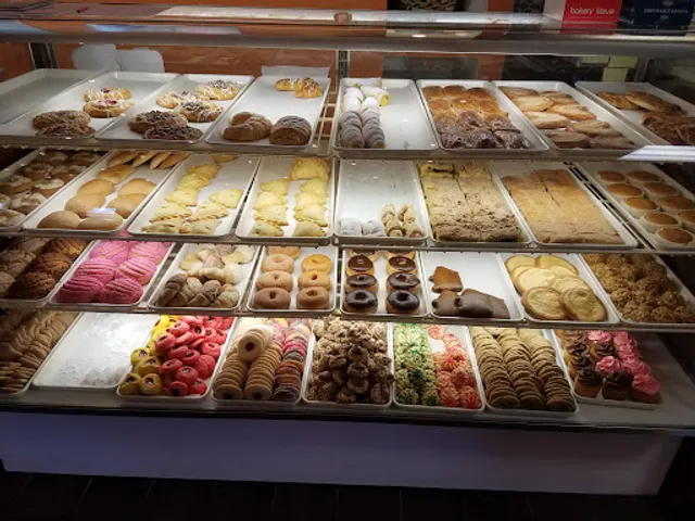 Cakeland Bakery