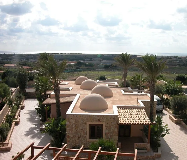 Oasis Hotel Residence & Resort