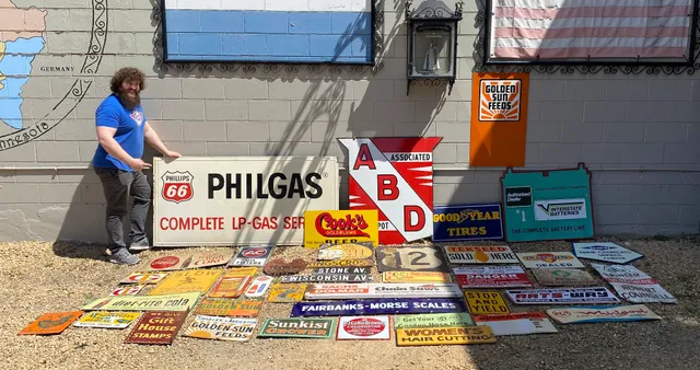 Grizzly Canyon Antiques & Collectibles