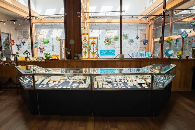 Sun Sapphires - Glass Art Studio & Fine Jewelry Shop - Get Fused