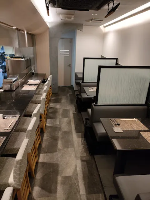 創作和食 虎嘯風生