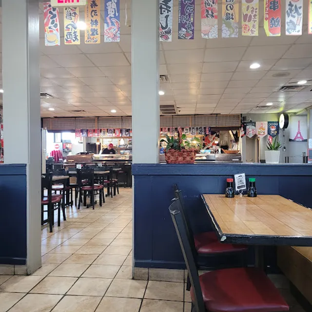 Blue Fin Sushi & Grill