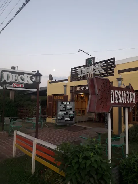 DECK.CAFE desayunos y meriendas!