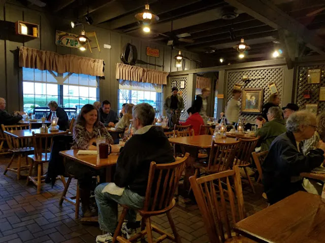 Cracker Barrel Old Country Store