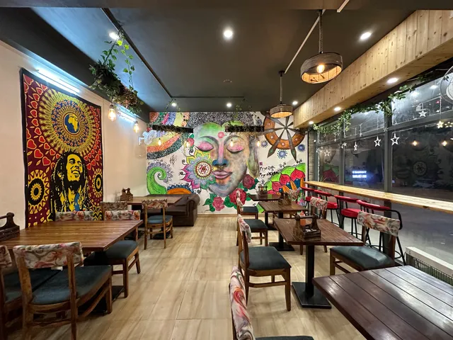 La Pino'z Pizza- Kasol (HP)