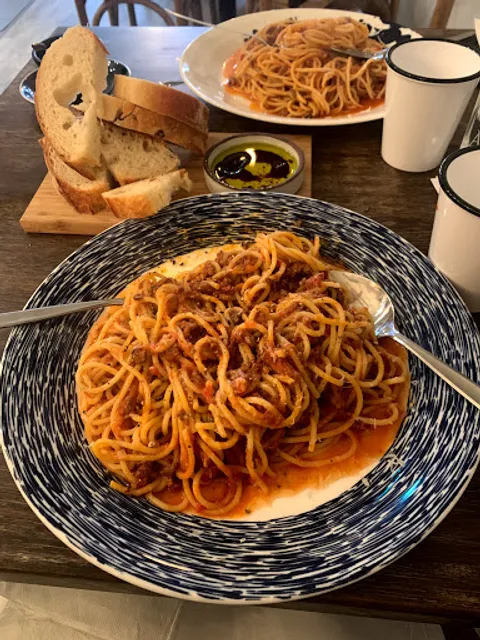 Eat and Meet Italian Cucina