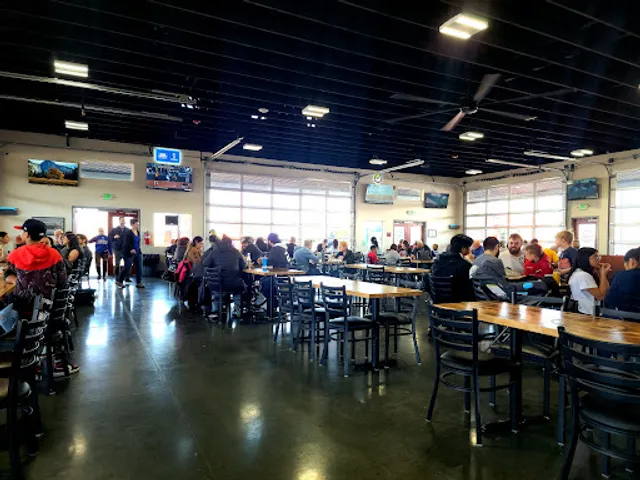 Summer's Hub of Kennewick