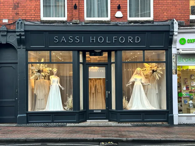 Sassi Holford Somerset Bridal