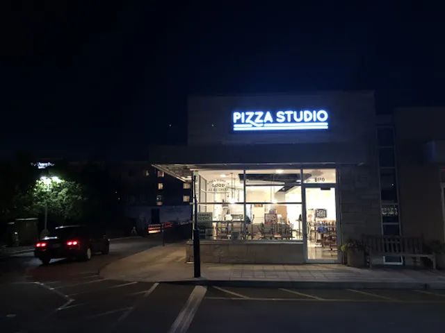 Pizza Studio