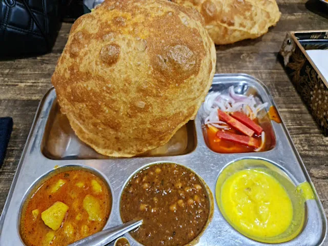 Ashu Jammu Puri & Vegetarian Restaurant