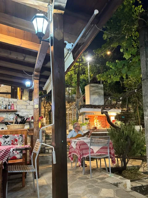 Lorenc Secret Garden Restaurant & Bar