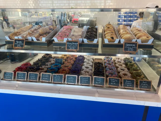 Sleepyhead Donut & K-Dog