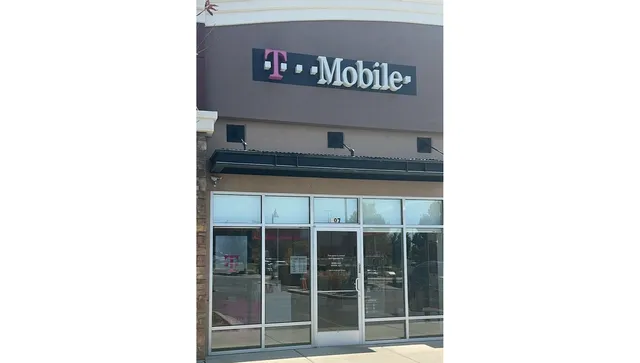 T-Mobile Authorized Retailer
