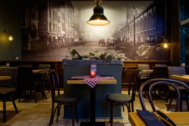 Bistro De Buik Van Parijs