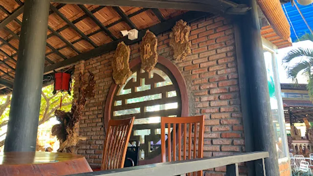 Nhà hàng Biển Hồ Xanh