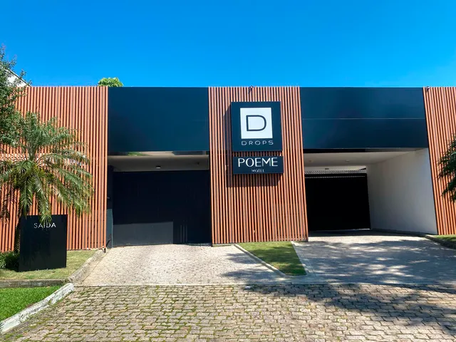 Poeme Motel by Drops