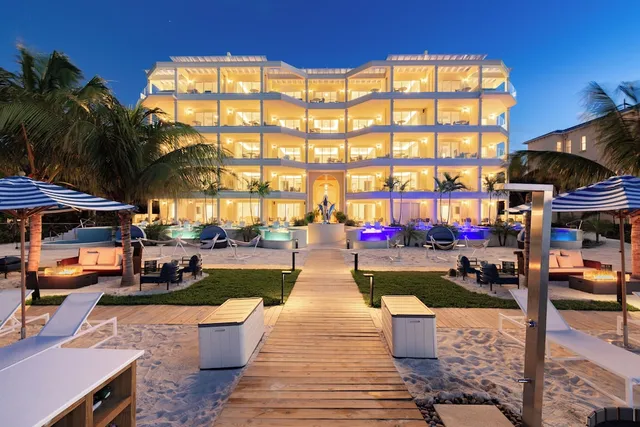 Beachfront at Windsong on the Reef