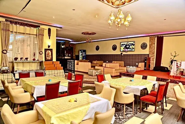 Papa Mambo Country Club