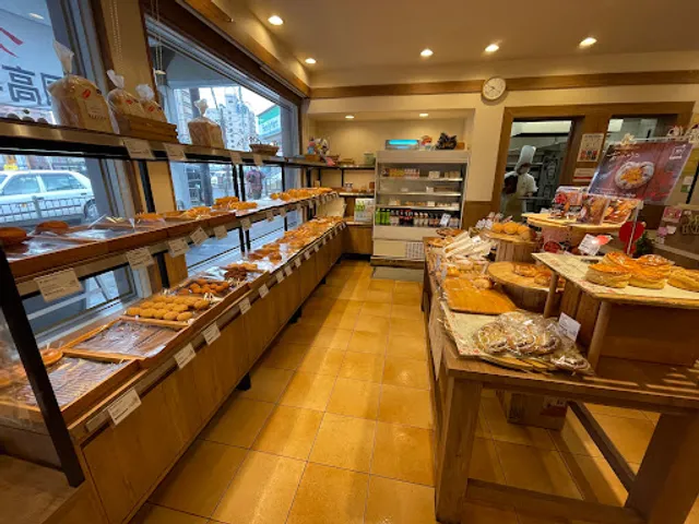 TRAINDOR Tosu Station