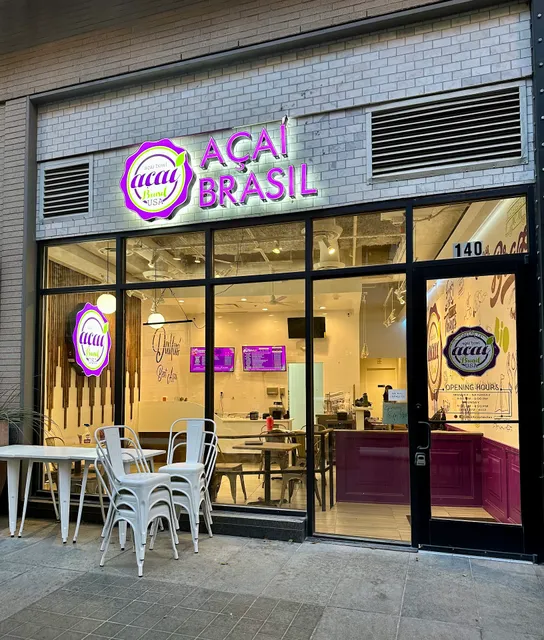 Açaí Brasil, Victory Park
