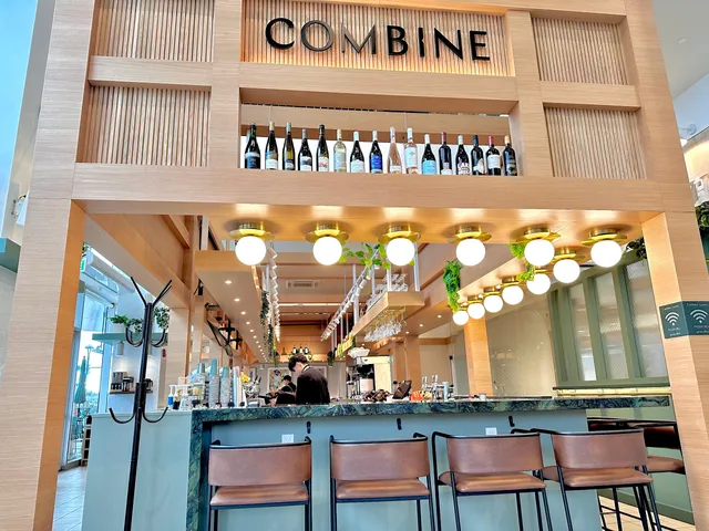 Combine Cafe & Bar