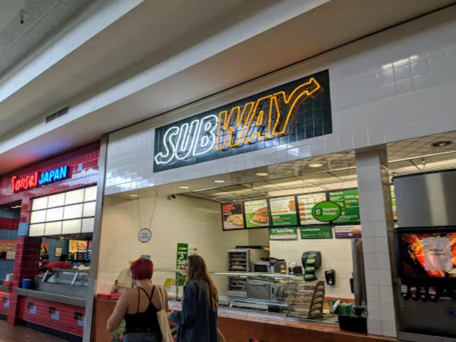 Subway (Rogue Valley Mall)