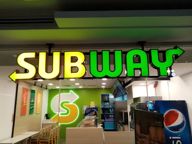 Subway (Times Square Building)