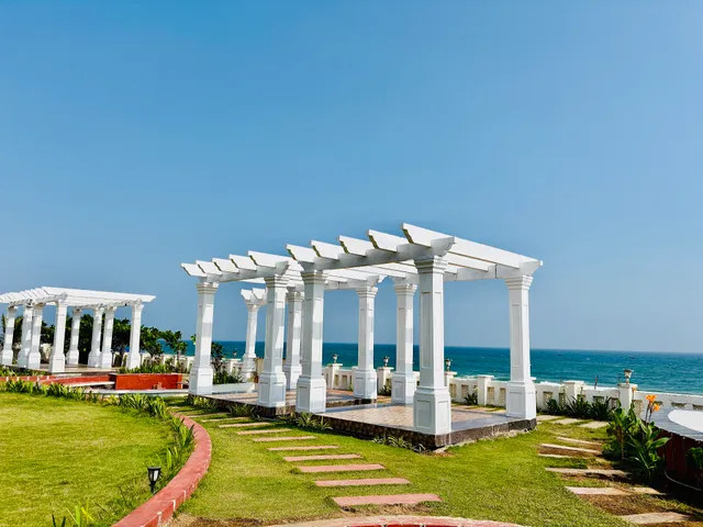 Saanaira Resorts & Spa