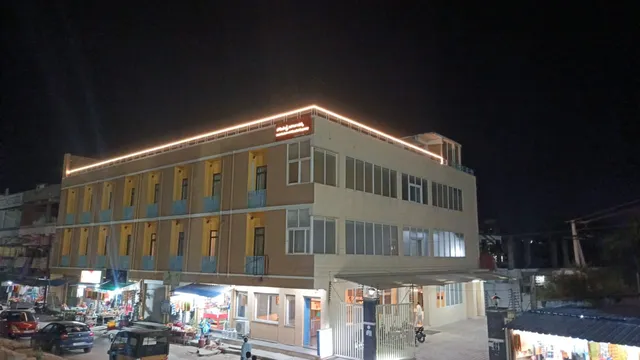 Hotel Lakshmi Niharika