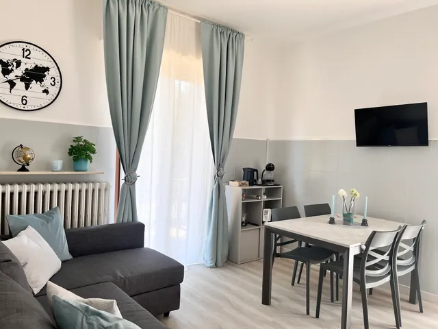 G&L airport apartment