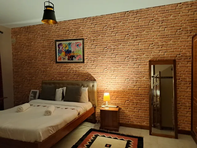 Villa Fiorita: The House Full of Flowers