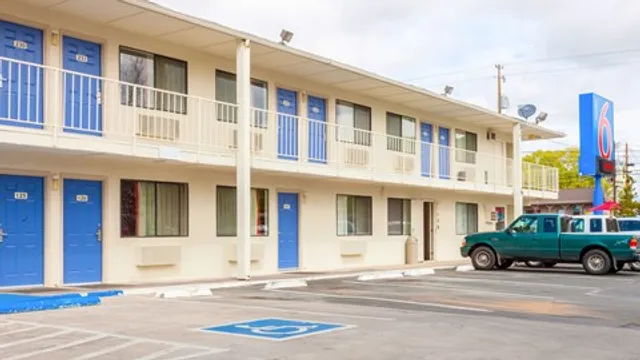 Motel 6 Klamath Falls, OR