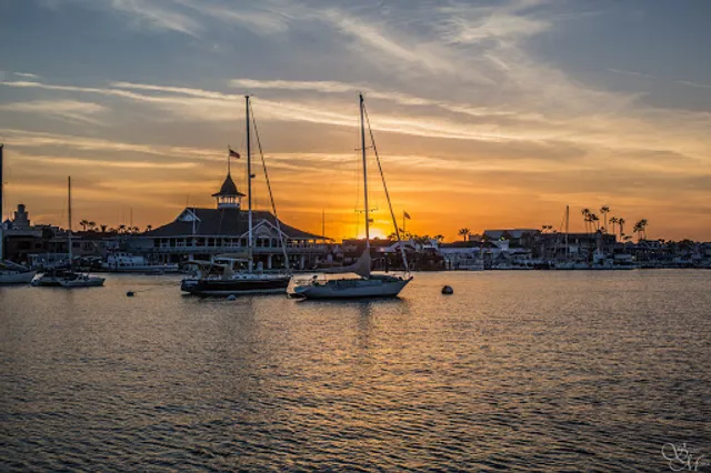 Newport Beach Holiday Cruises