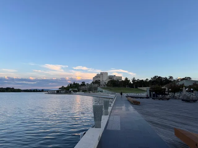 Lake Burley Griffin Bridge to Bridge Walk